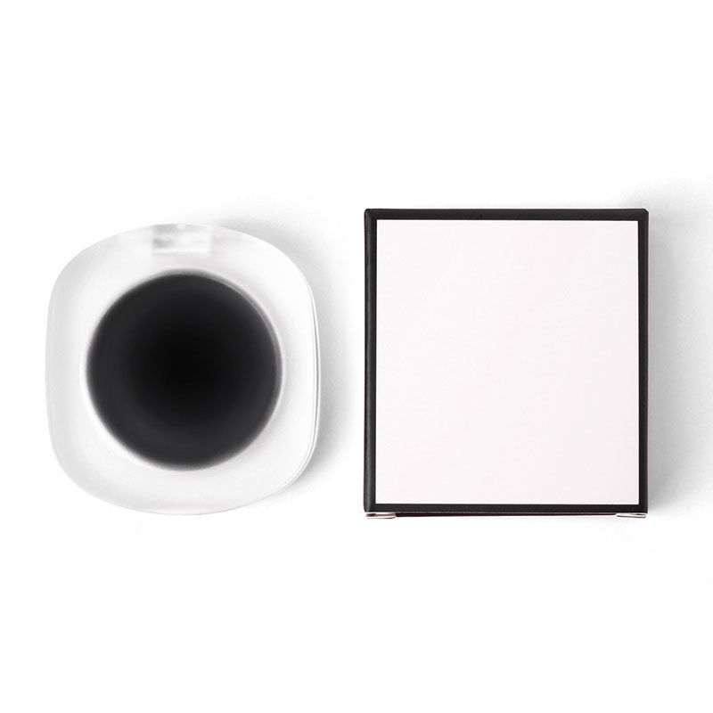 Color-changing solid blush