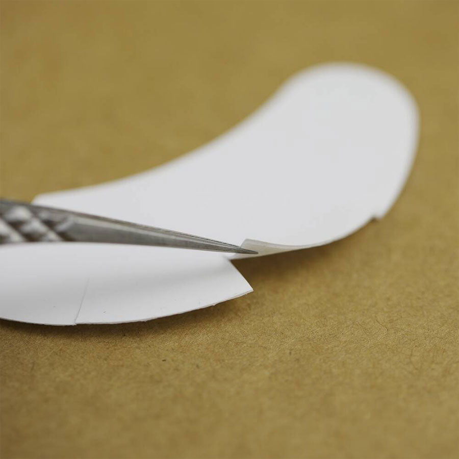 Non-woven gel eye patch does not hurt the skin